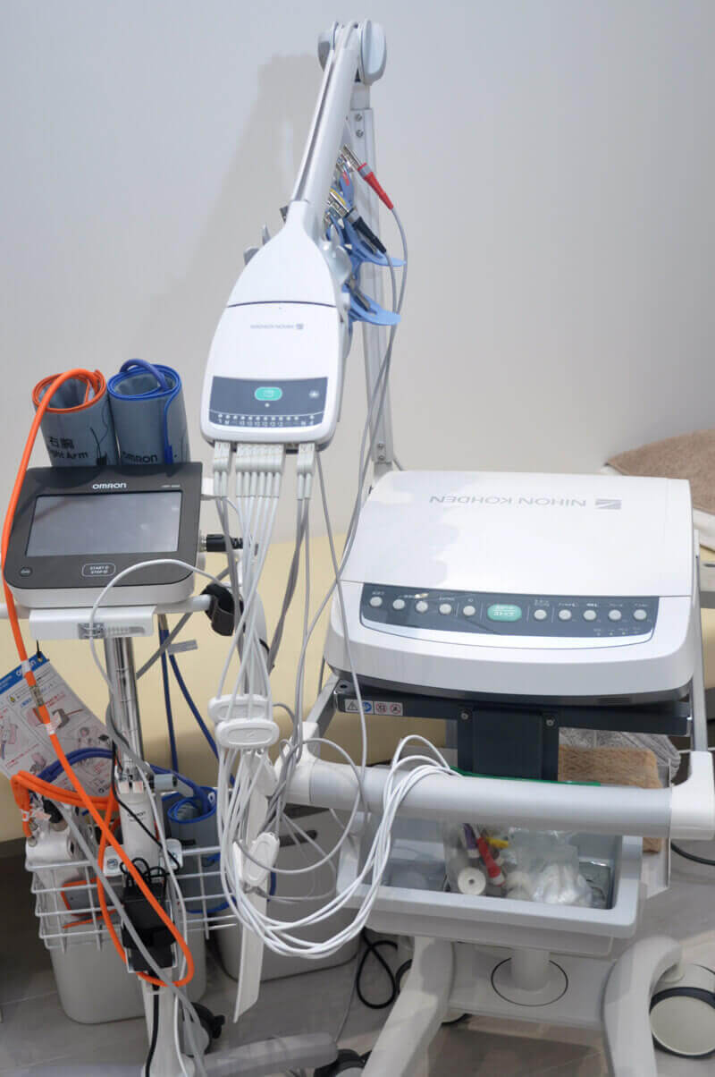 医療機器　心電図・血圧脈波検査装置